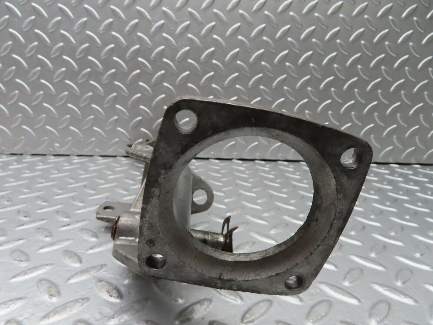 20337 Mercedes-Benz W114 280CE Coupe Brake Pedal Bracket 1152940701
