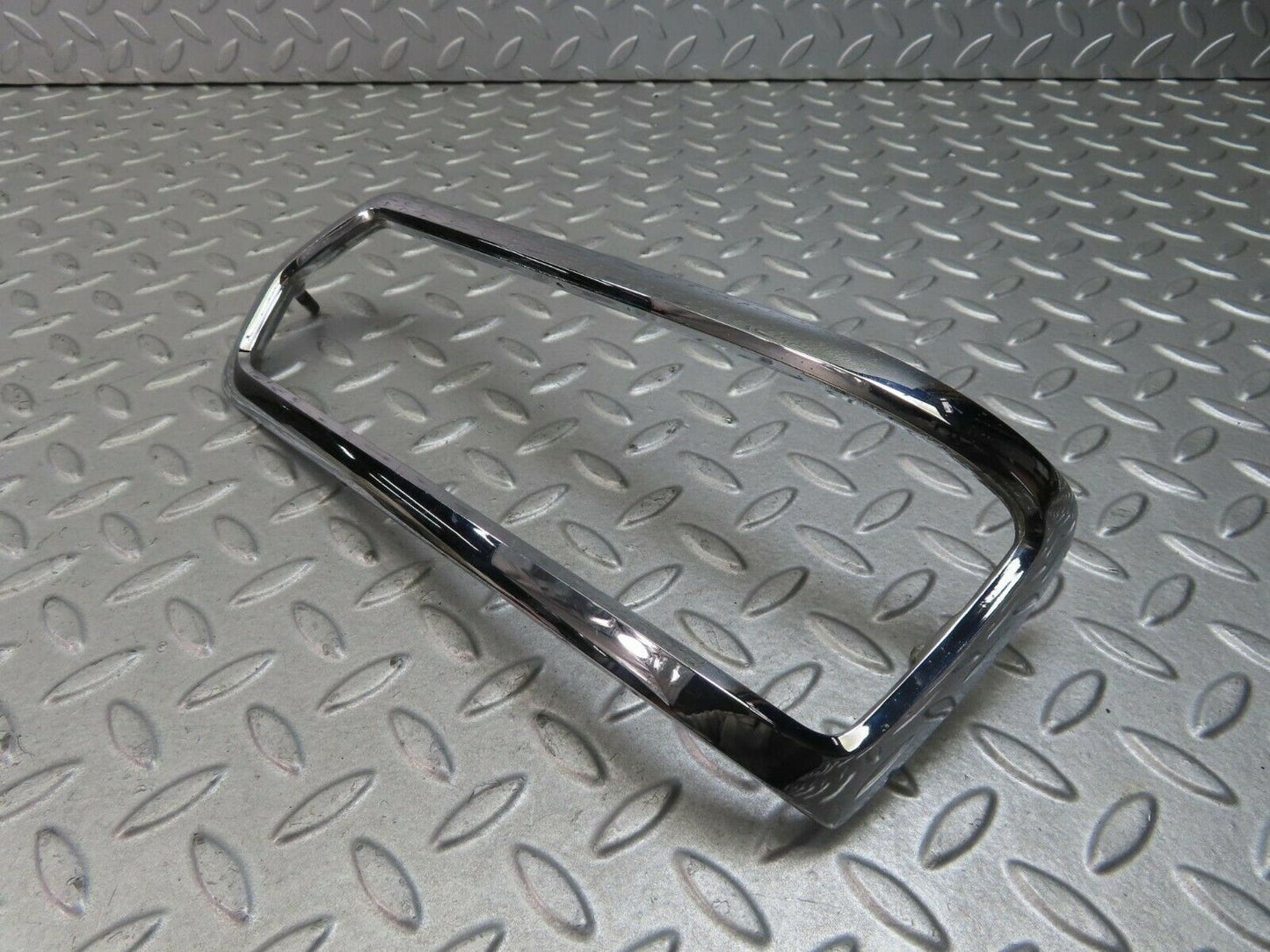 8811 Mercedes-Benz W108 Tail Light Chrome Frame Left 1088260159