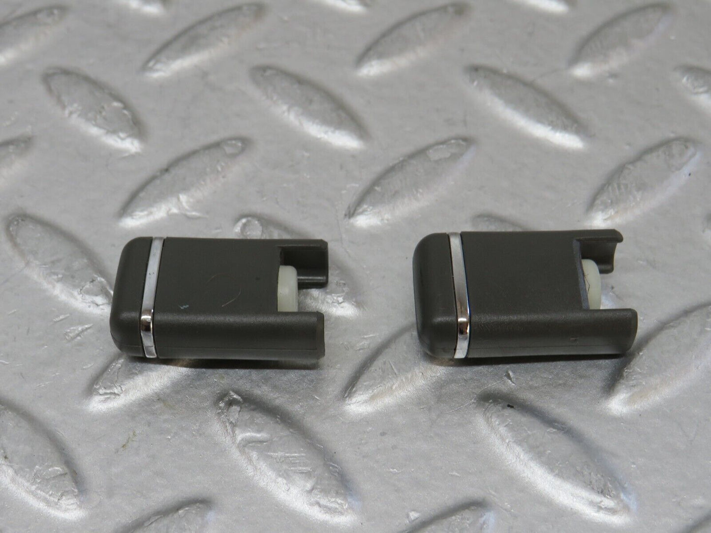 35132 Mercedes-Benz W221 Door Lock Knob 2x