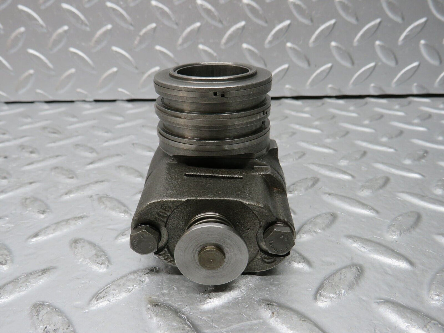 30219 Mercedes-Benz W123 230E Automatic Gearbox Governor 722.122 1152702174