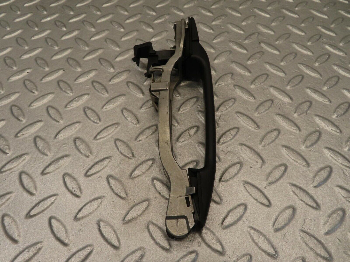 11825 Mercedes-Benz W201 190E Exterior Door Handle Rear Left