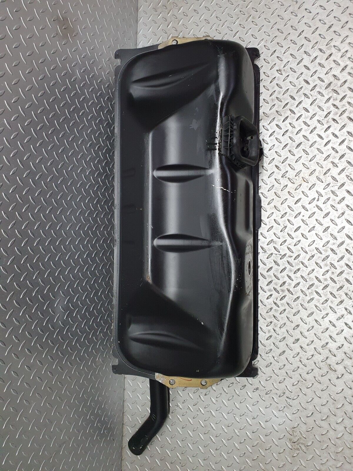 40843 Mercedes-Benz W123 300D Fuel Tank