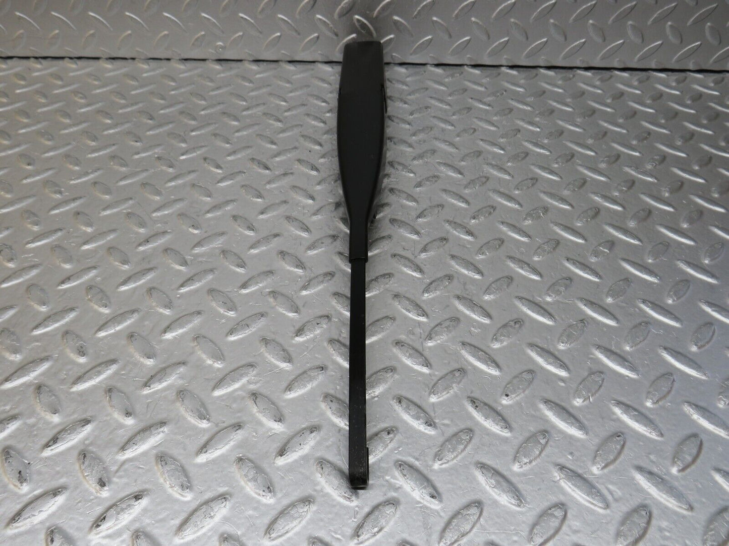 34859 Mercedes-Benz W210 320E Front Windscreen Wiper Arm