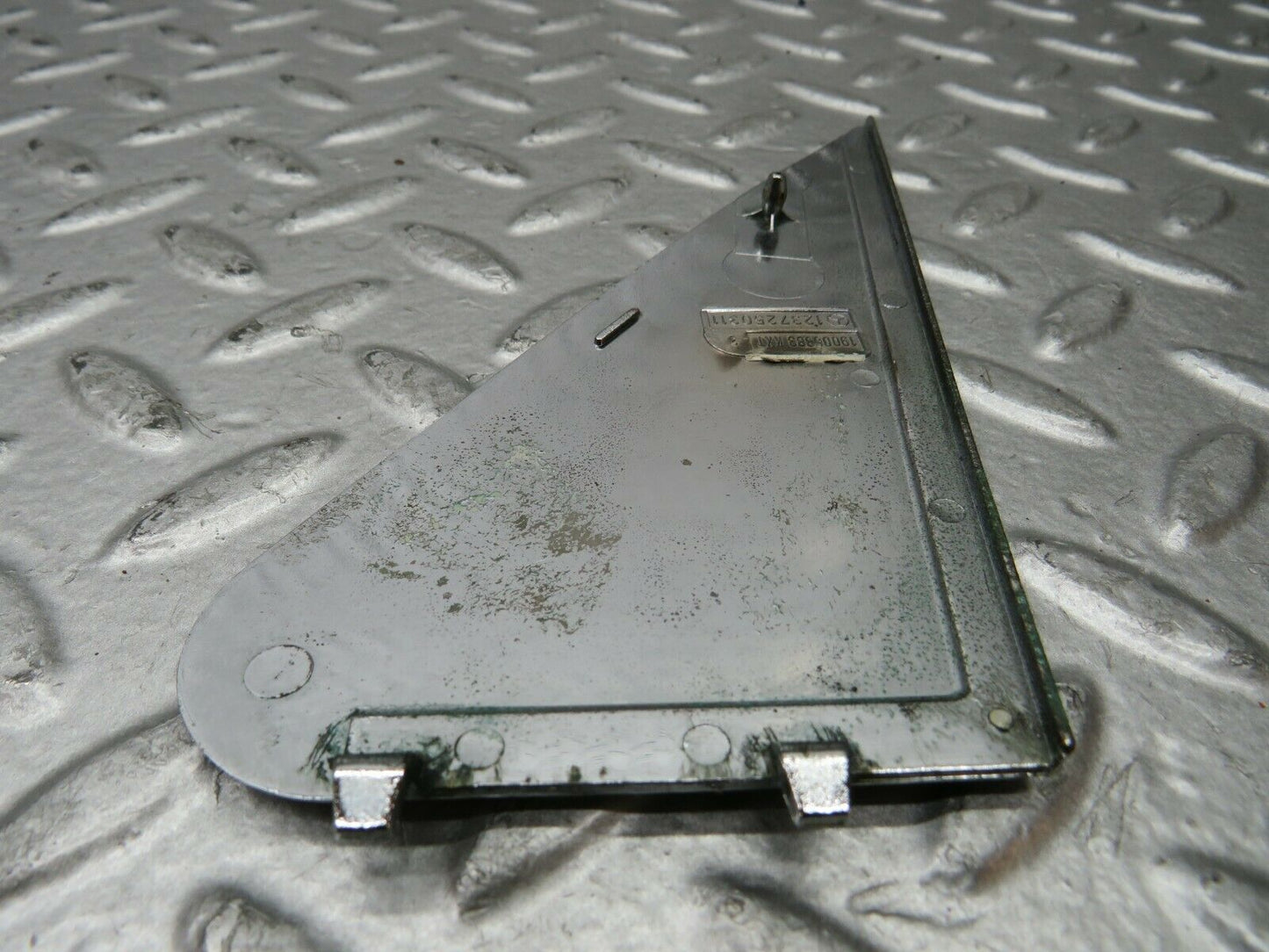 22085 Mercedes-Benz S123 280TE Wagon Mirror Triangle Cover Left 1237250311