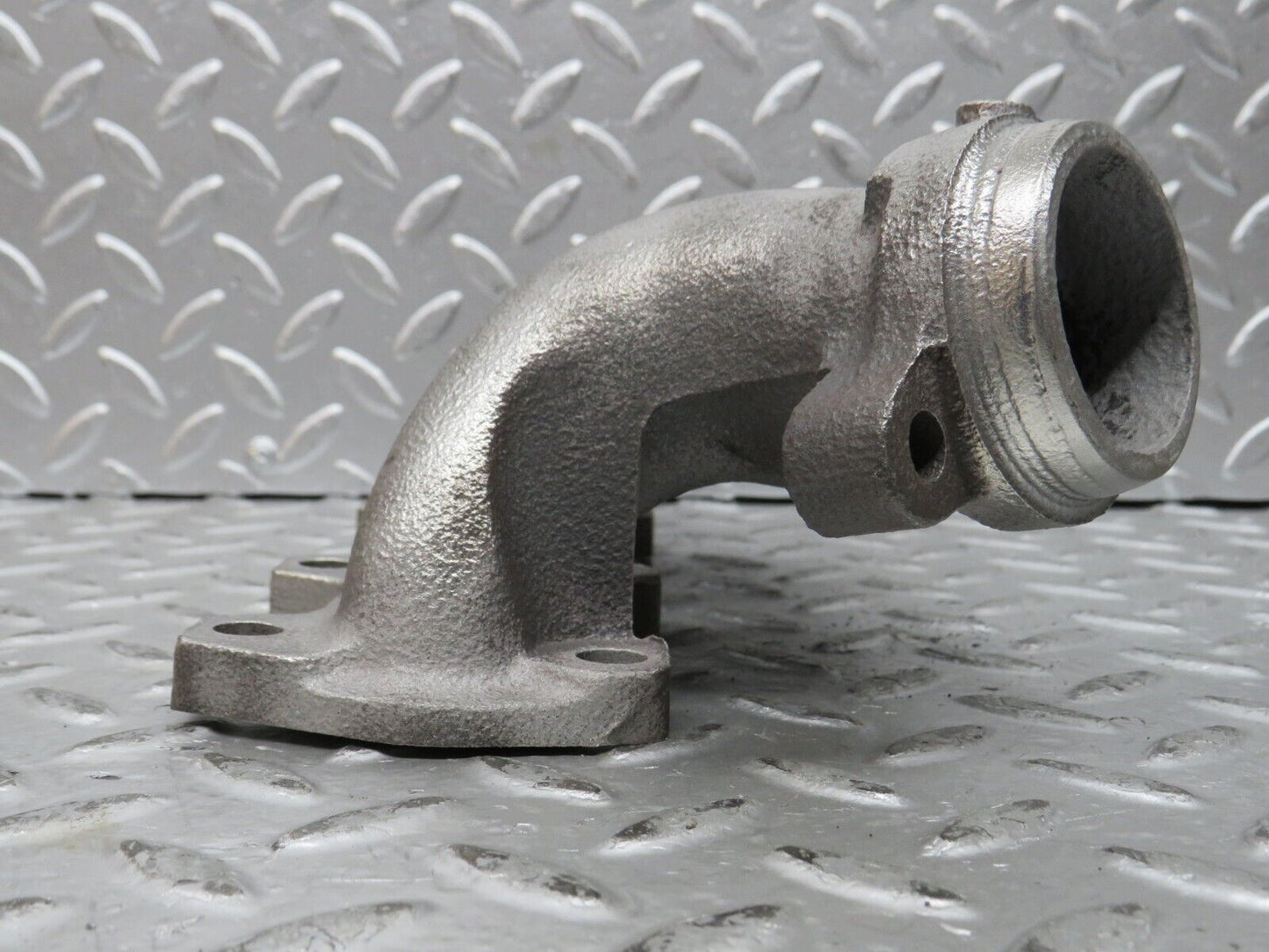 27680 Mercedes-Benz S124 300TE Wagon Exhaust Manifold Cylinder 4-6 6061420802