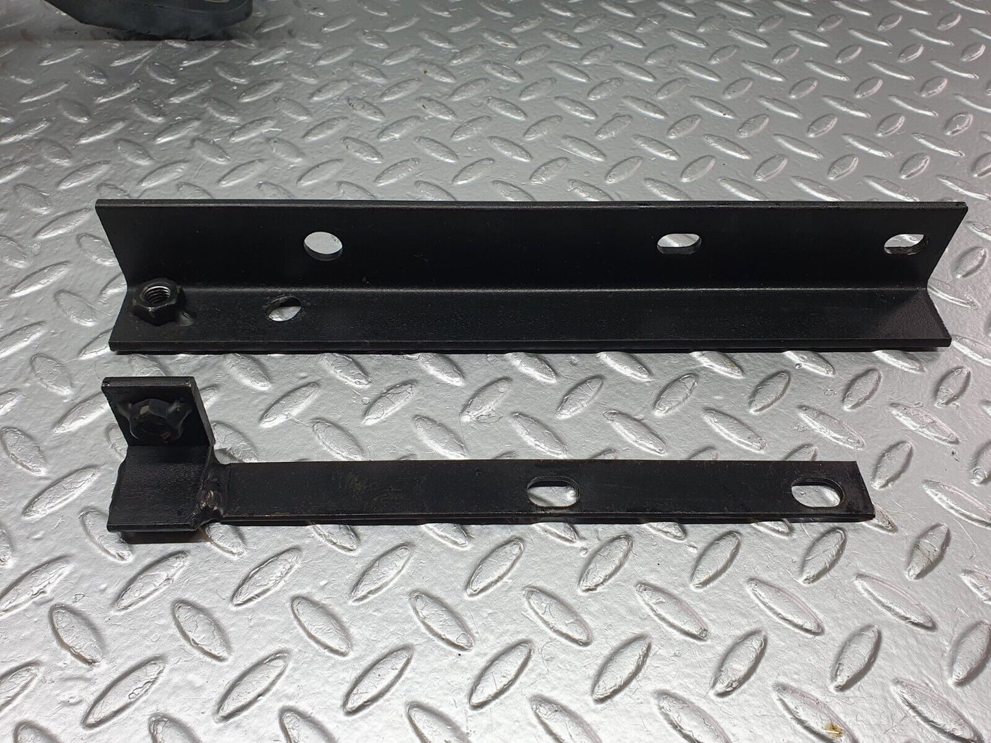 42122 Mercedes-Benz W202 C200 Genuine Tow Bars