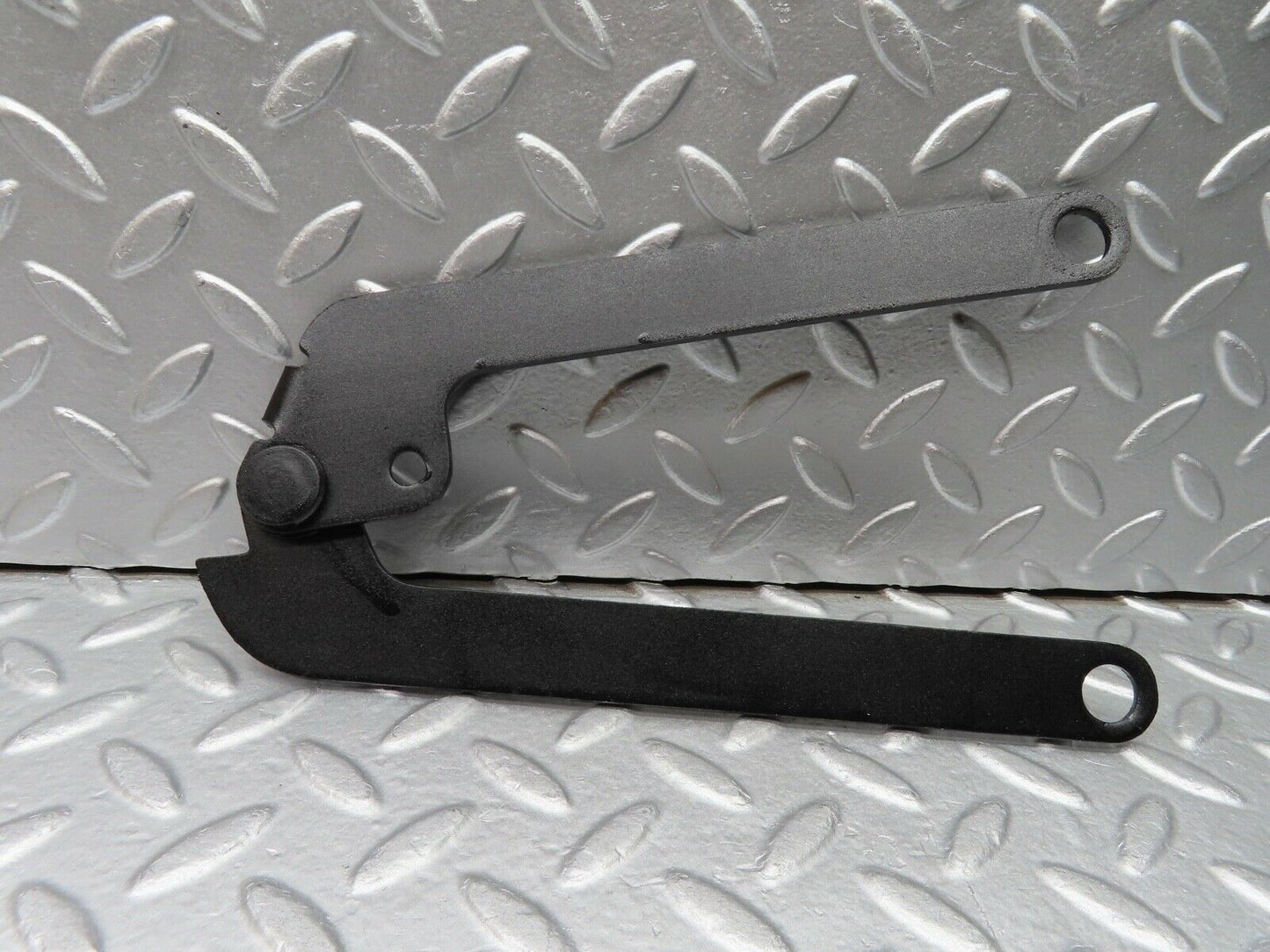 20617 Mercedes-Benz R107 450SL Bonnet Hinge Right Side