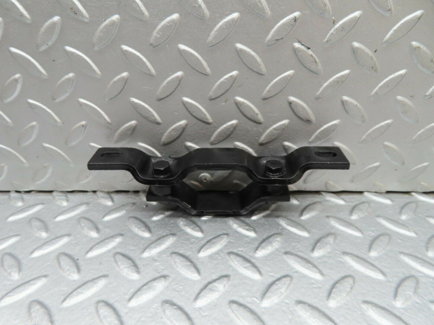 17991 Mercedes-Benz W123 200 Gearbox Bracket