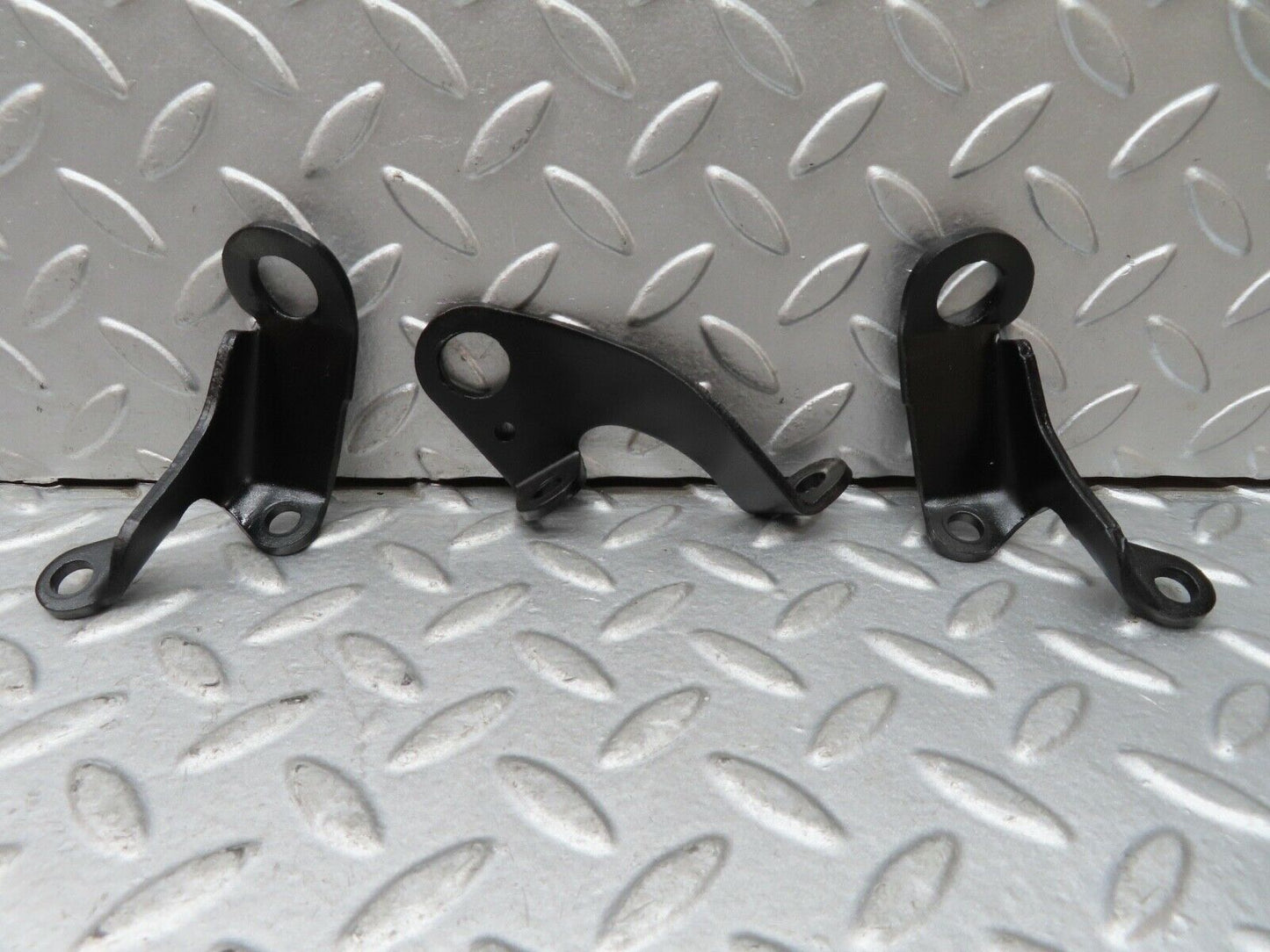 17794 Mercedes-Benz W116 450SEL Engine Lifting Eyes Hooks