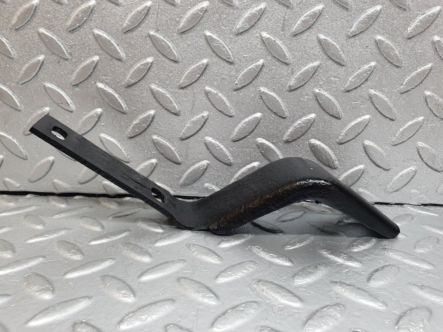 44220 Mercedes-Benz C123 230CE Coupe Rear Bumper Bracket