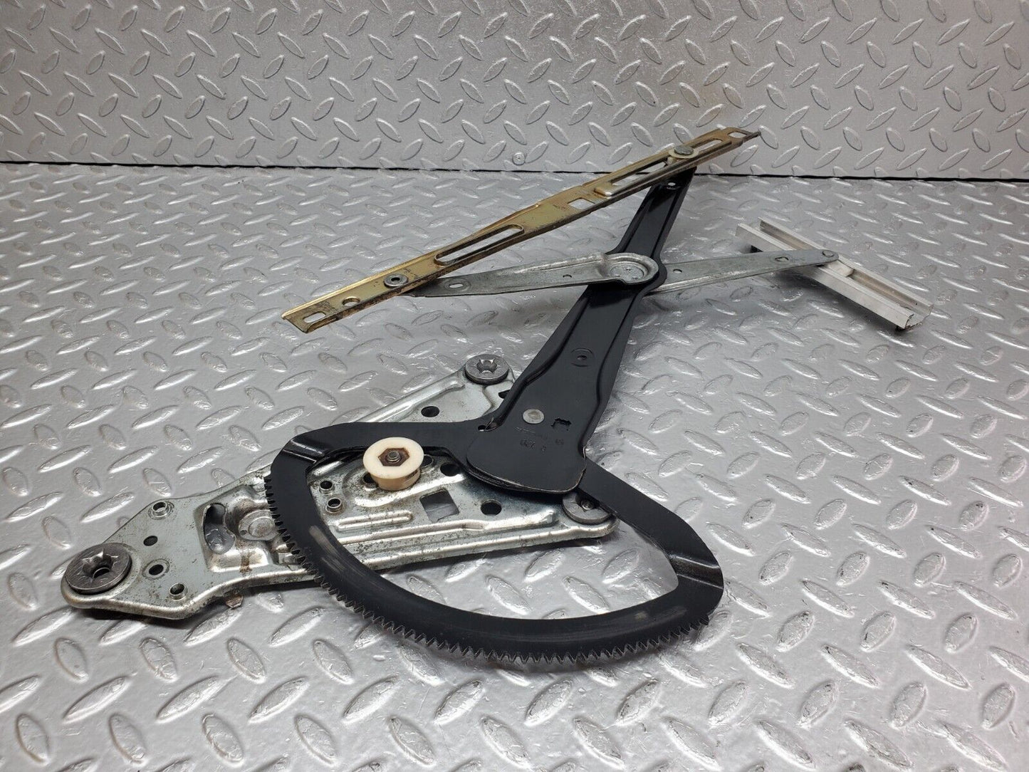 45246 Mercedes-Benz R129 300SL Coupe Power Window Regulator Left Side