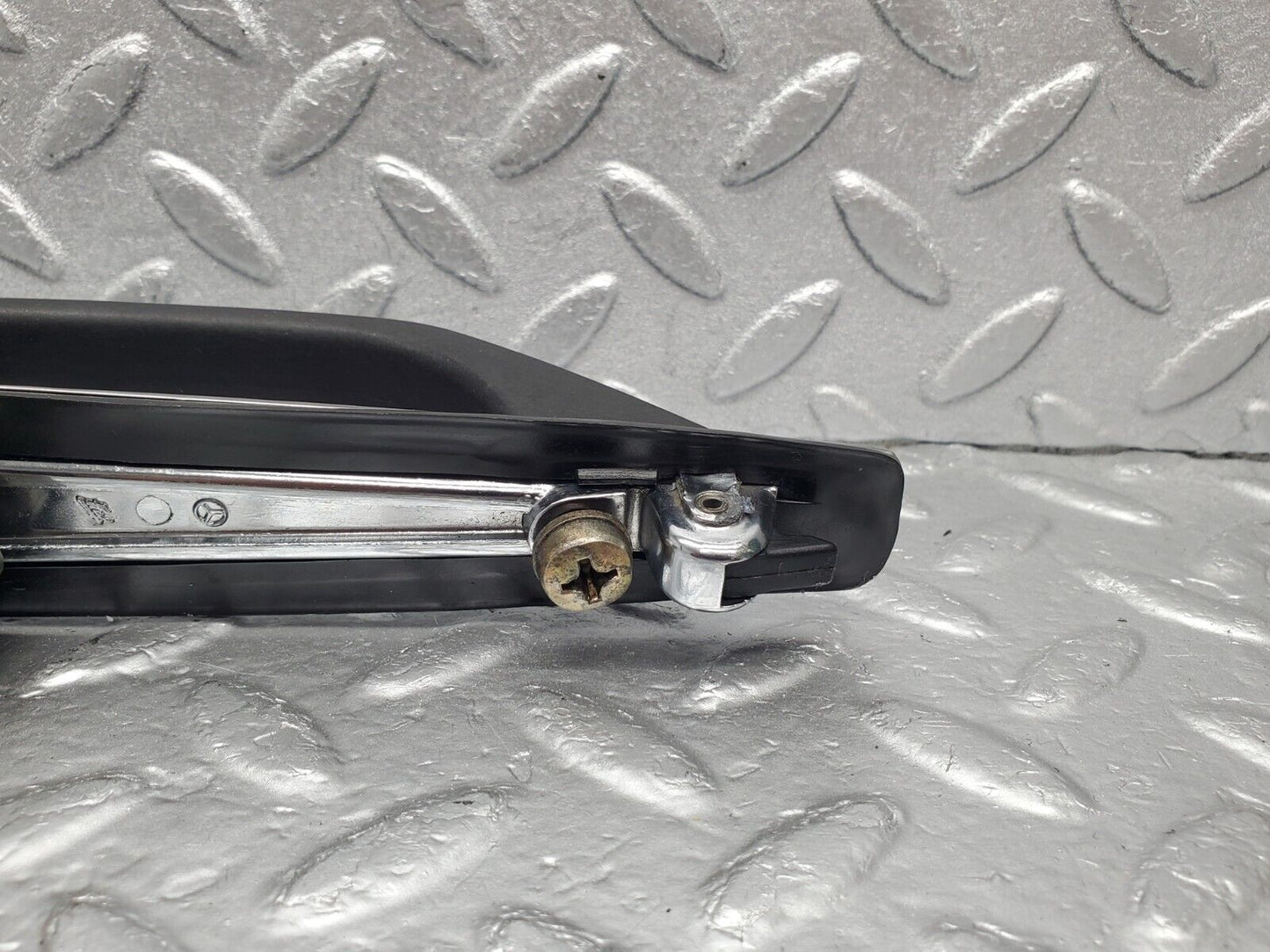 46384 Mercedes-Benz C123 280CE Coupe Right Door Exterior Handle No Key