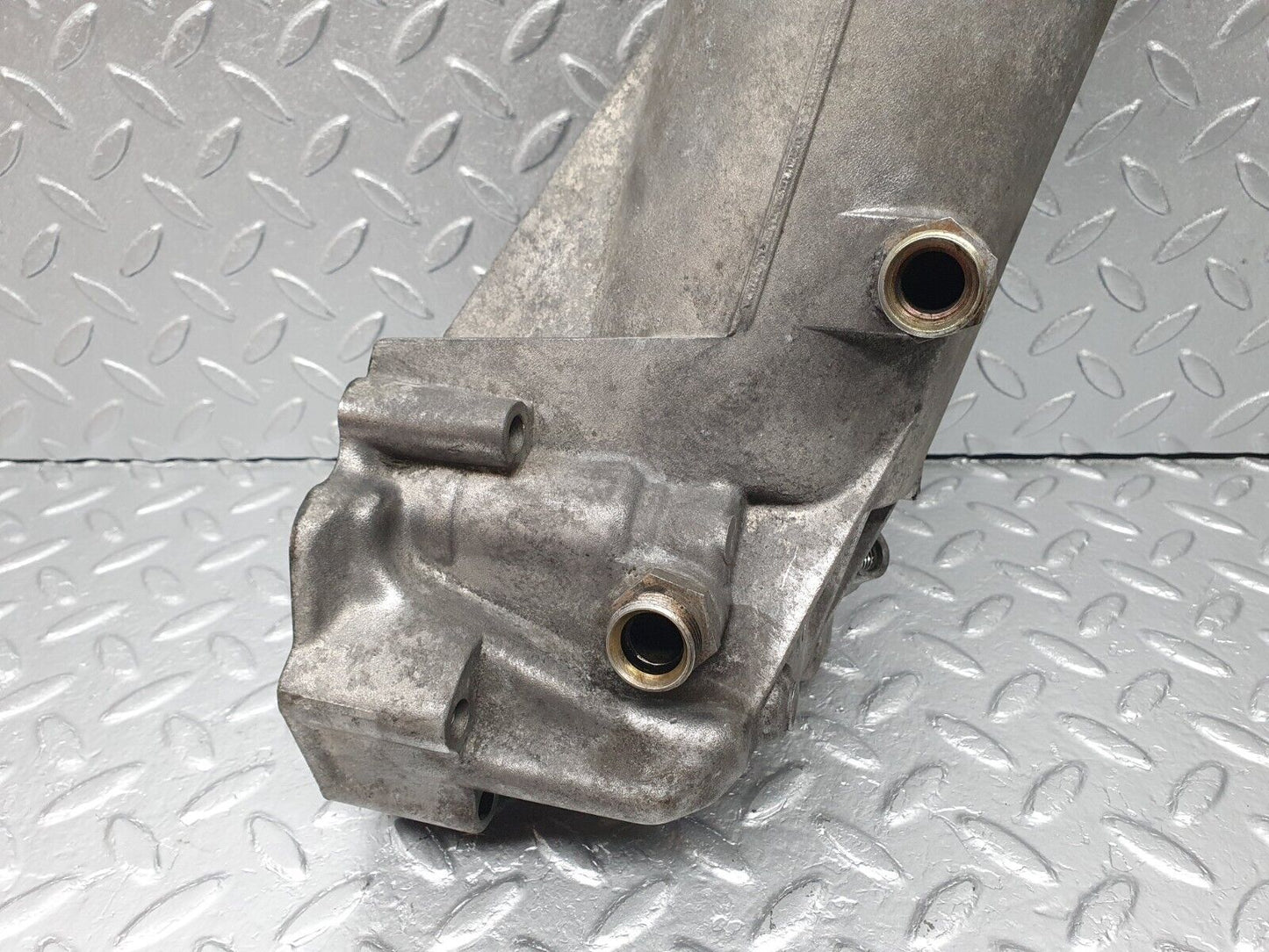 40861 Mercedes-Benz W123 300D Oil Filter Housing 6151840102 6171840125