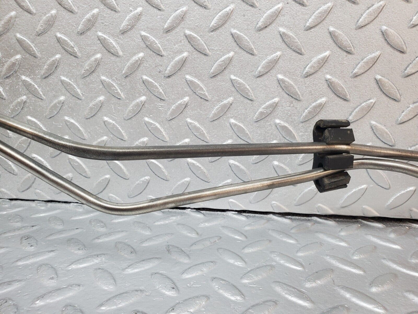 45813 Mercedes-Benz W126 420SE Fuel Hose Pipe