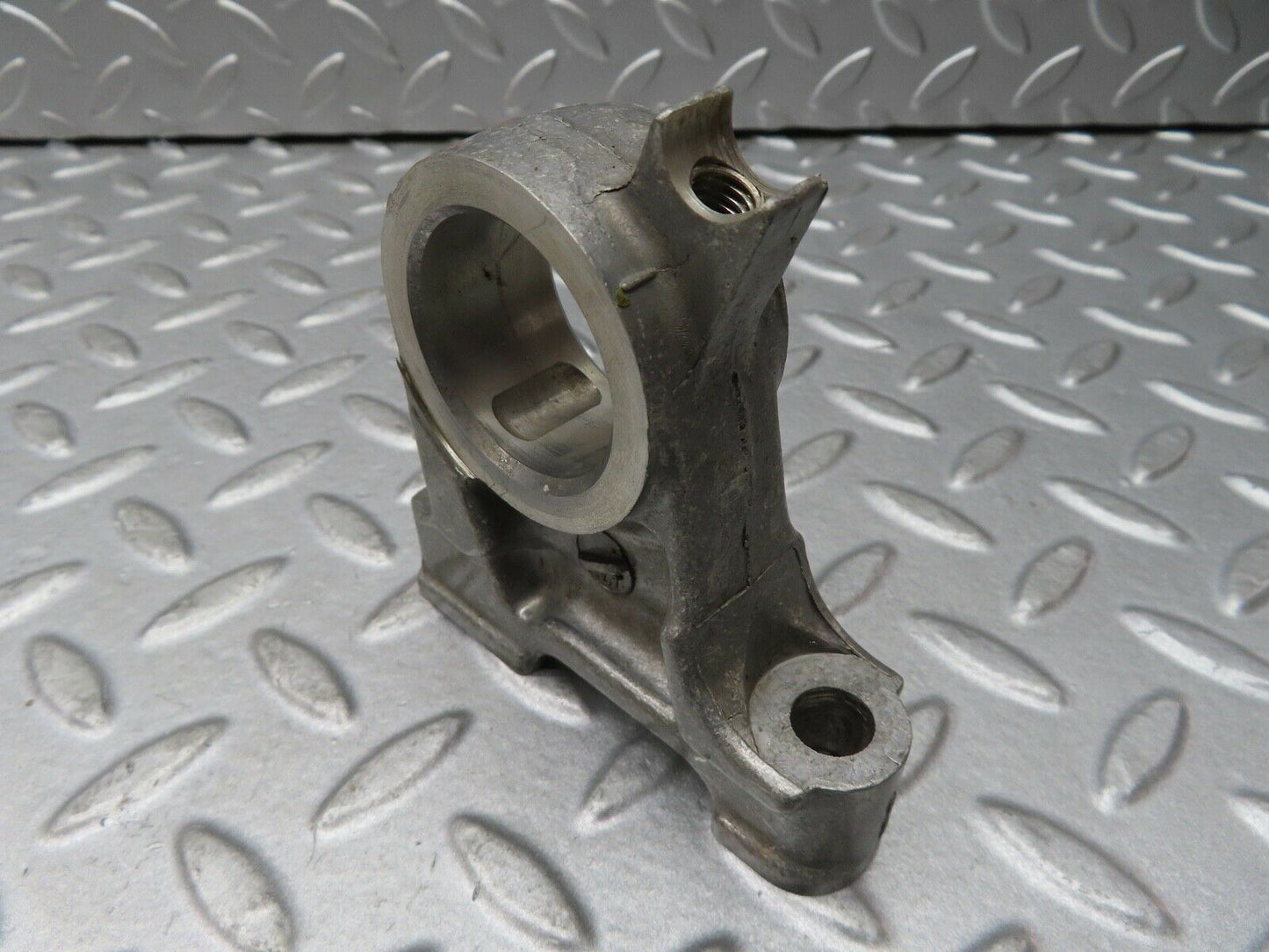 17721 Mercedes-Benz W116 450SEL Camshaft Tower Bearing 1160513310