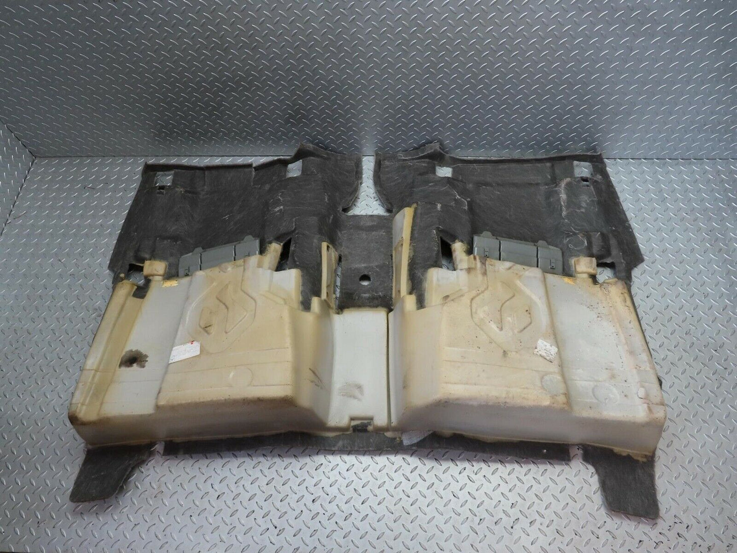 15133 Mercedes-Benz W140 S320 Rear Floor Carpet 1406800241