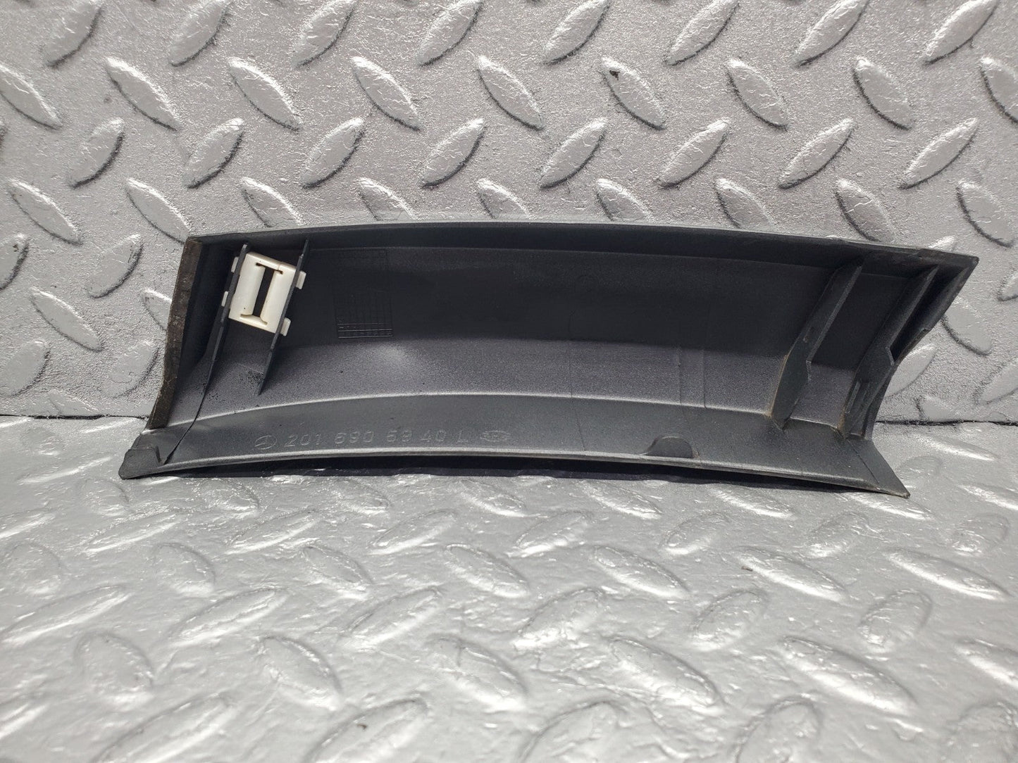 W201 Baby Benz front left fender wing moulding used OEM