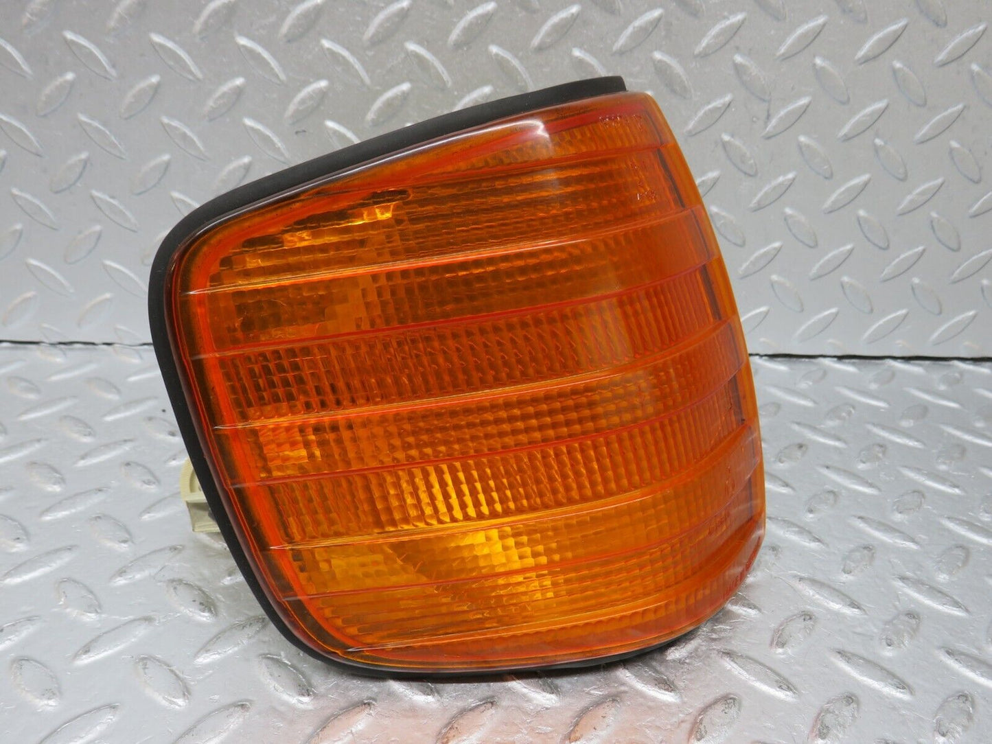 36176 Mercedes-Benz W126 420SE Indicator Light Front Right Bosch