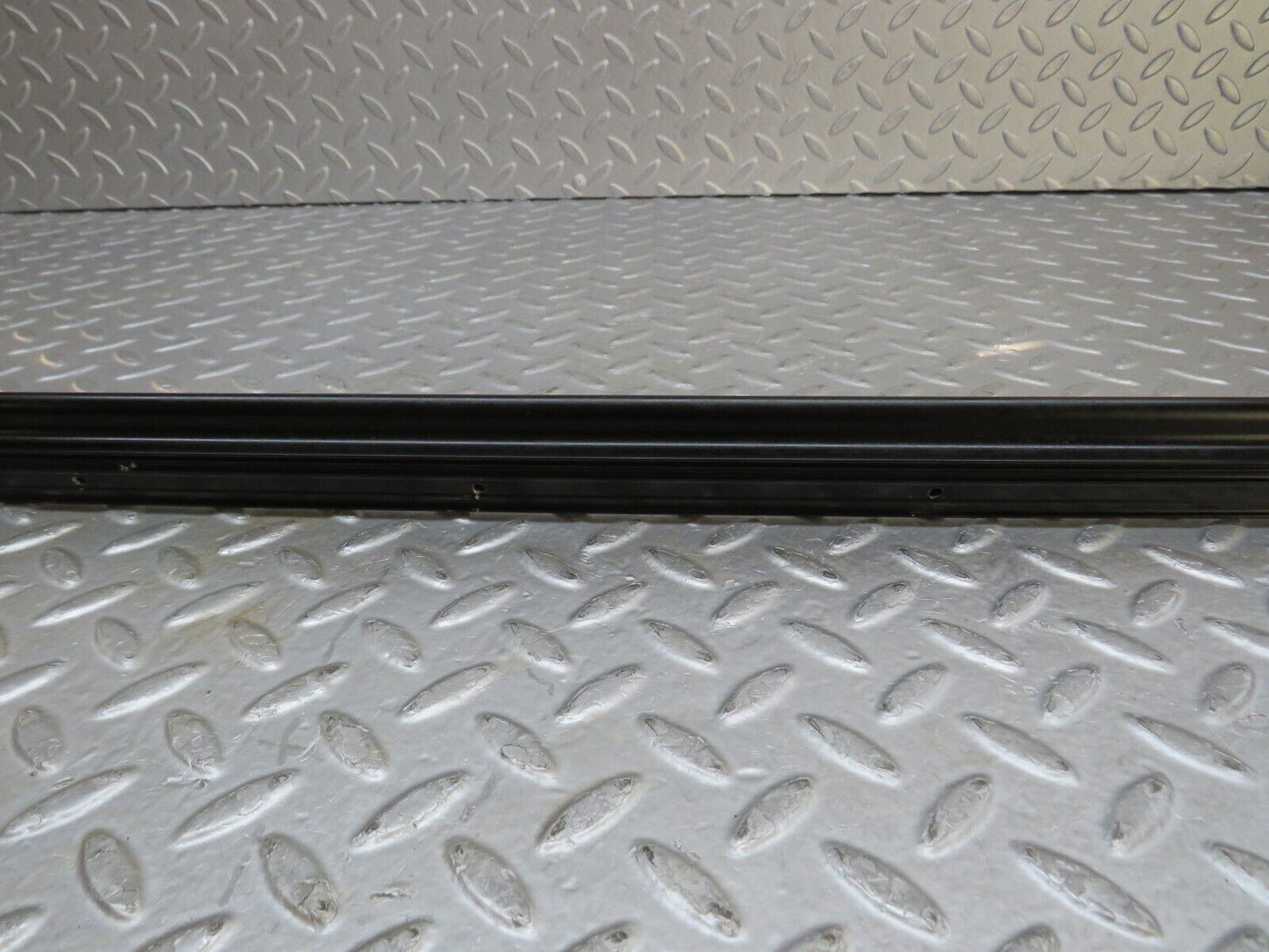 37029 Mercedes-Benz C126 420SEC Coupe Roof Trim Left