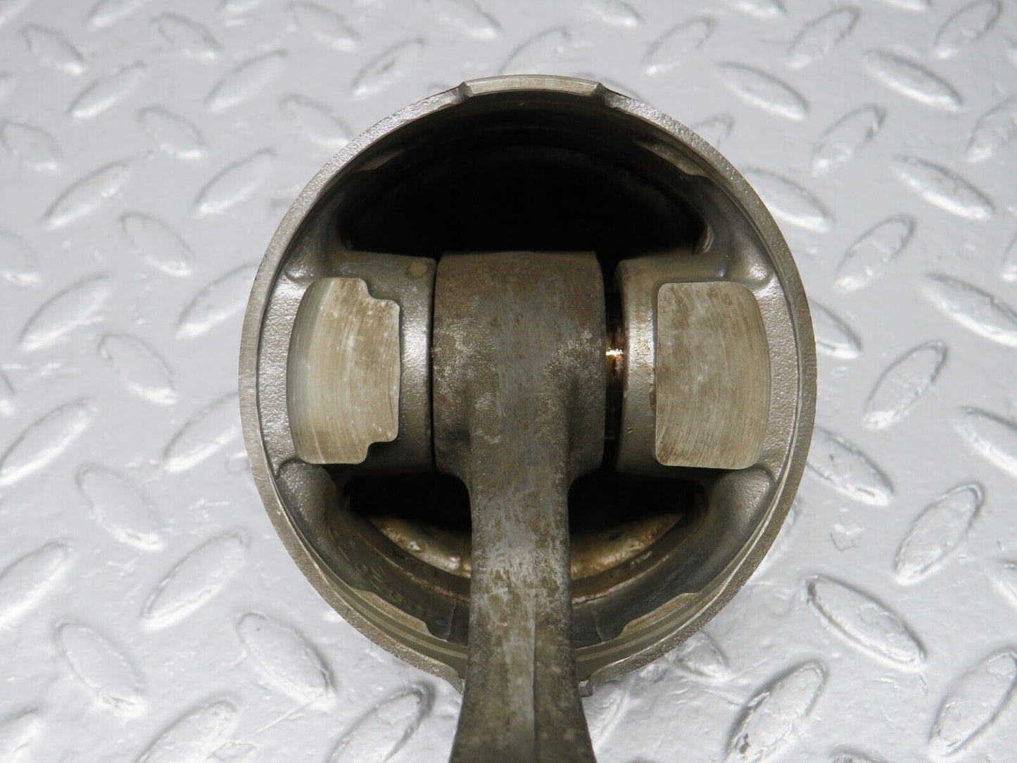 40026 Mercedes-Benz R107 350SL Piston With Connecting Rod 92.00mm