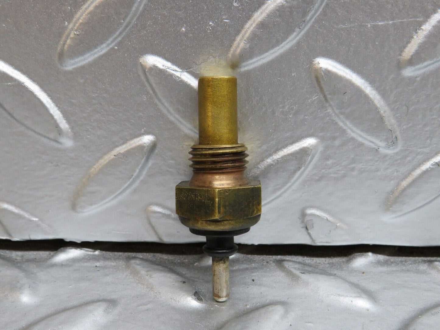 29174 Mercedes-Benz C124 320CE Coolant Temperature Sensor 0055422617