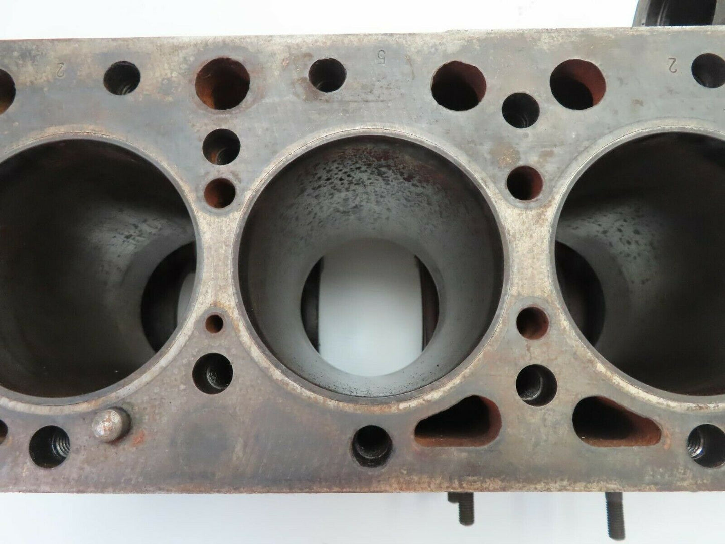 9538 Mercedes-Benz W115 Engine Block OM615 6150111801