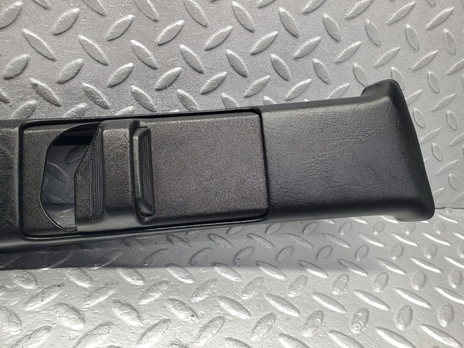 W201 Baby Benz b pillar cover right used OEM