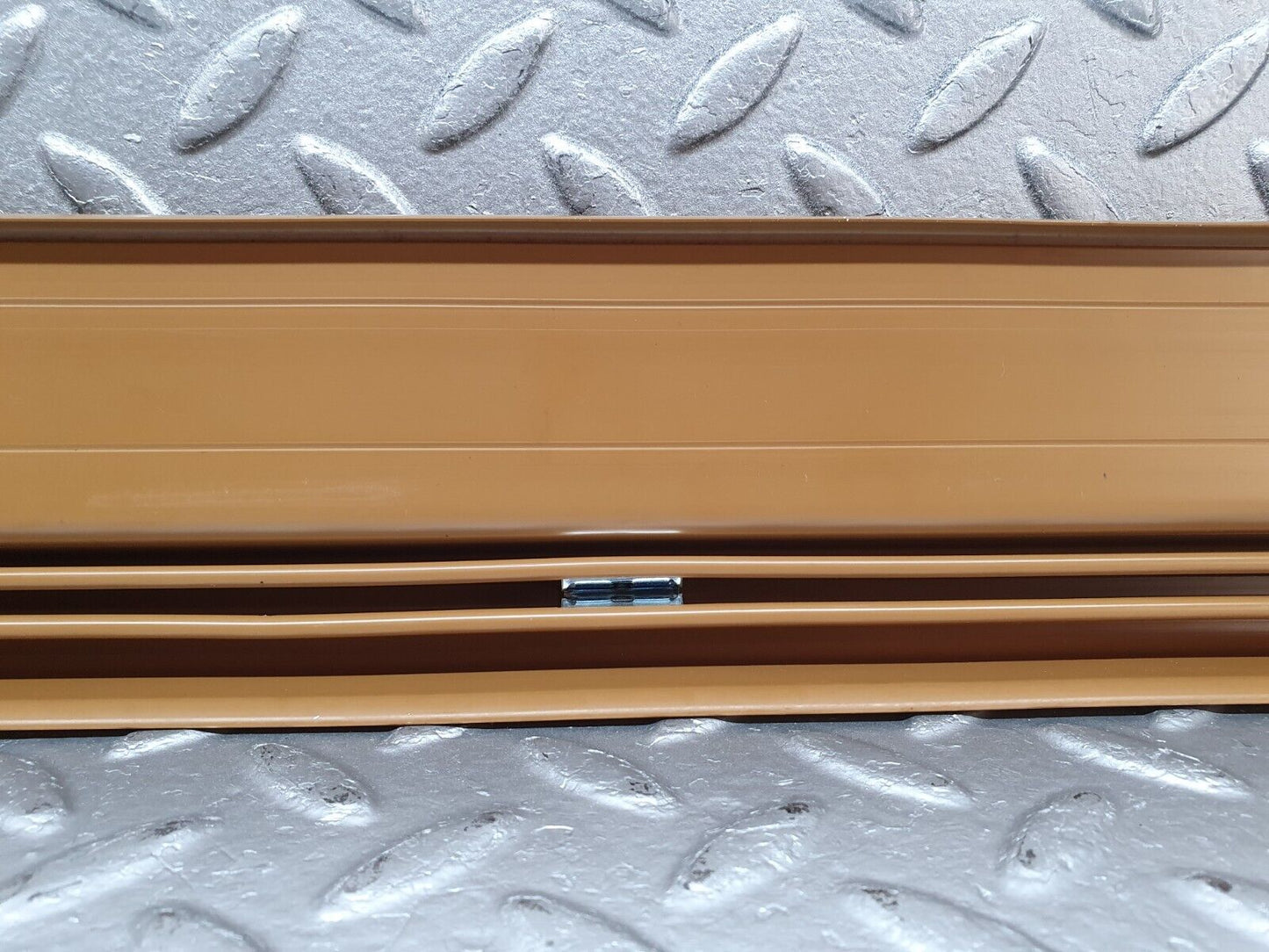 41416 Mercedes-Benz W124 200E Rear Left Door Sill Trim Palomino