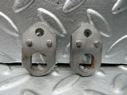23173 Mercedes-Benz C107 450SLC Coupe Fuel Injector Bracket Pair