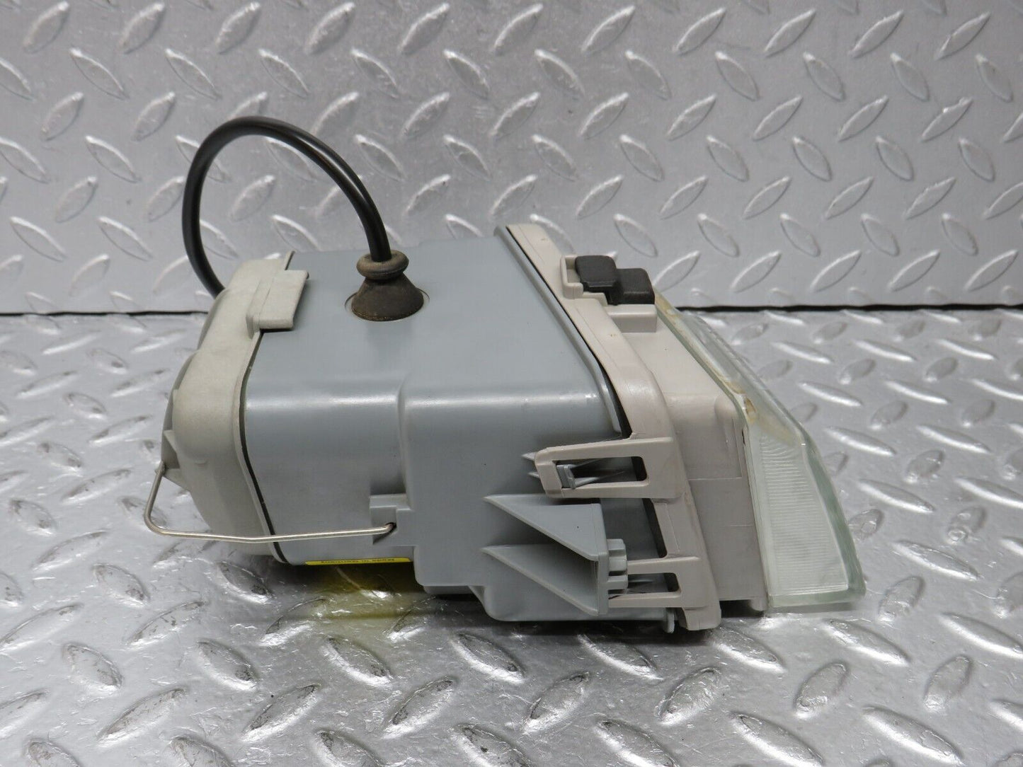 38464 Mercedes-Benz R129 280SL Coupe Front Right Fog Light Bosch 0305120002 1298200256 1305621246