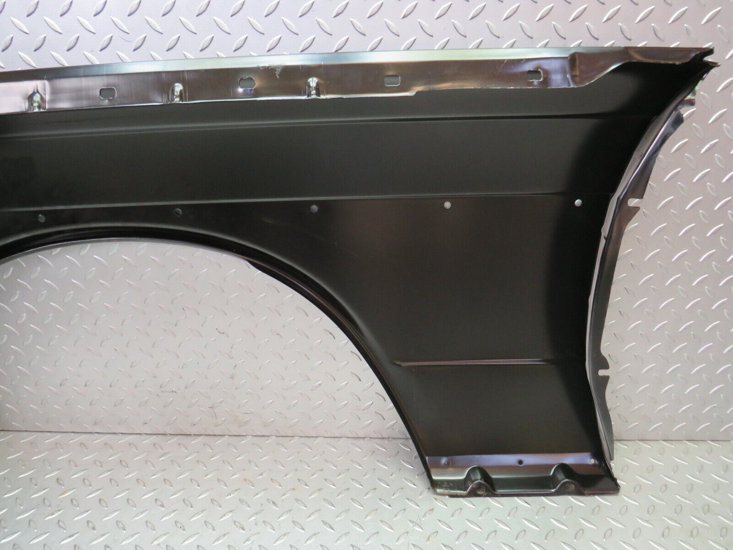 28346 Mercedes-Benz S123 240D Wagon Front Right Wing Fender