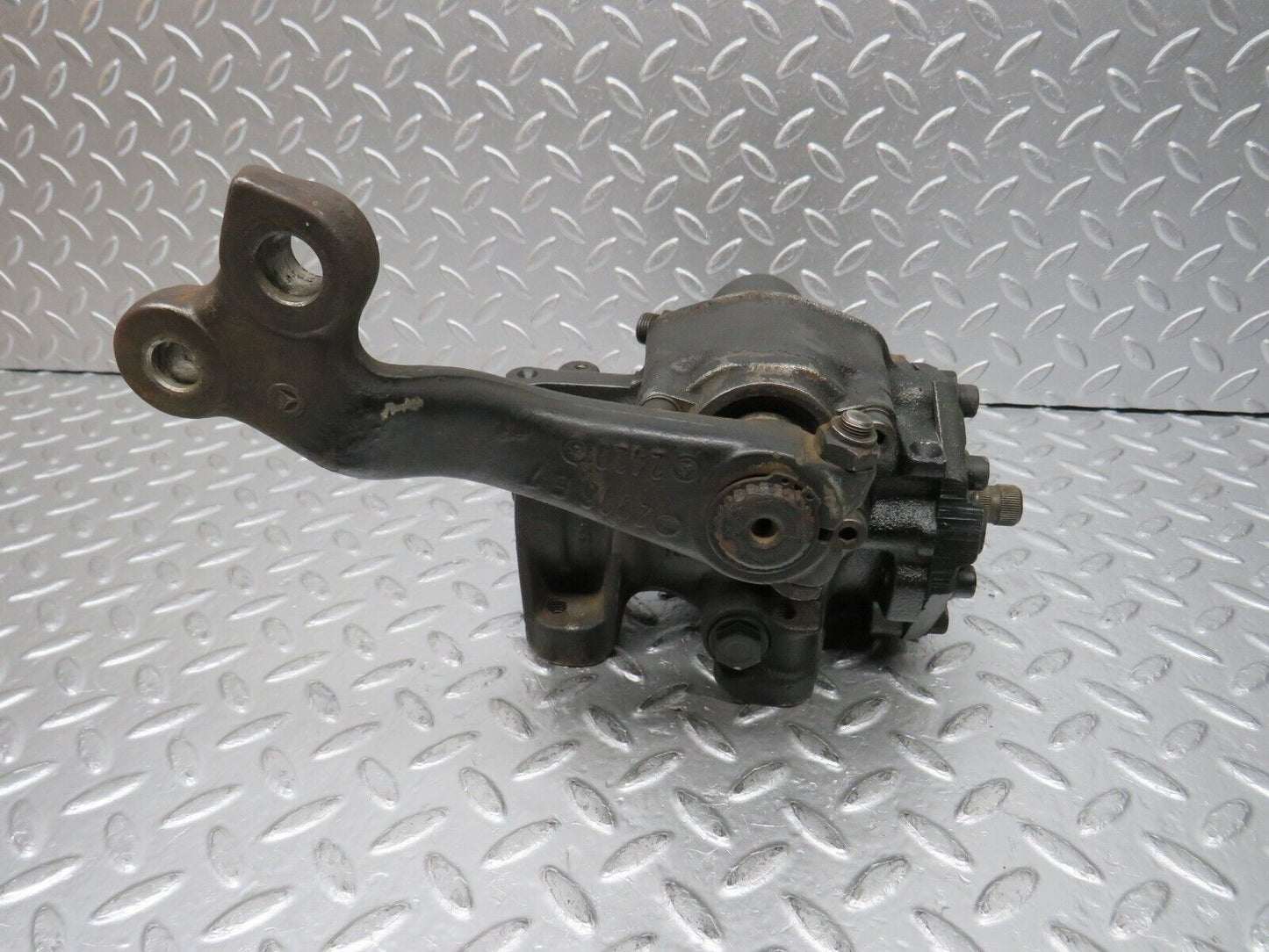 31510 Mercedes-Benz S124 220TE Wagon Steering Box Steering Rack 1244611601
