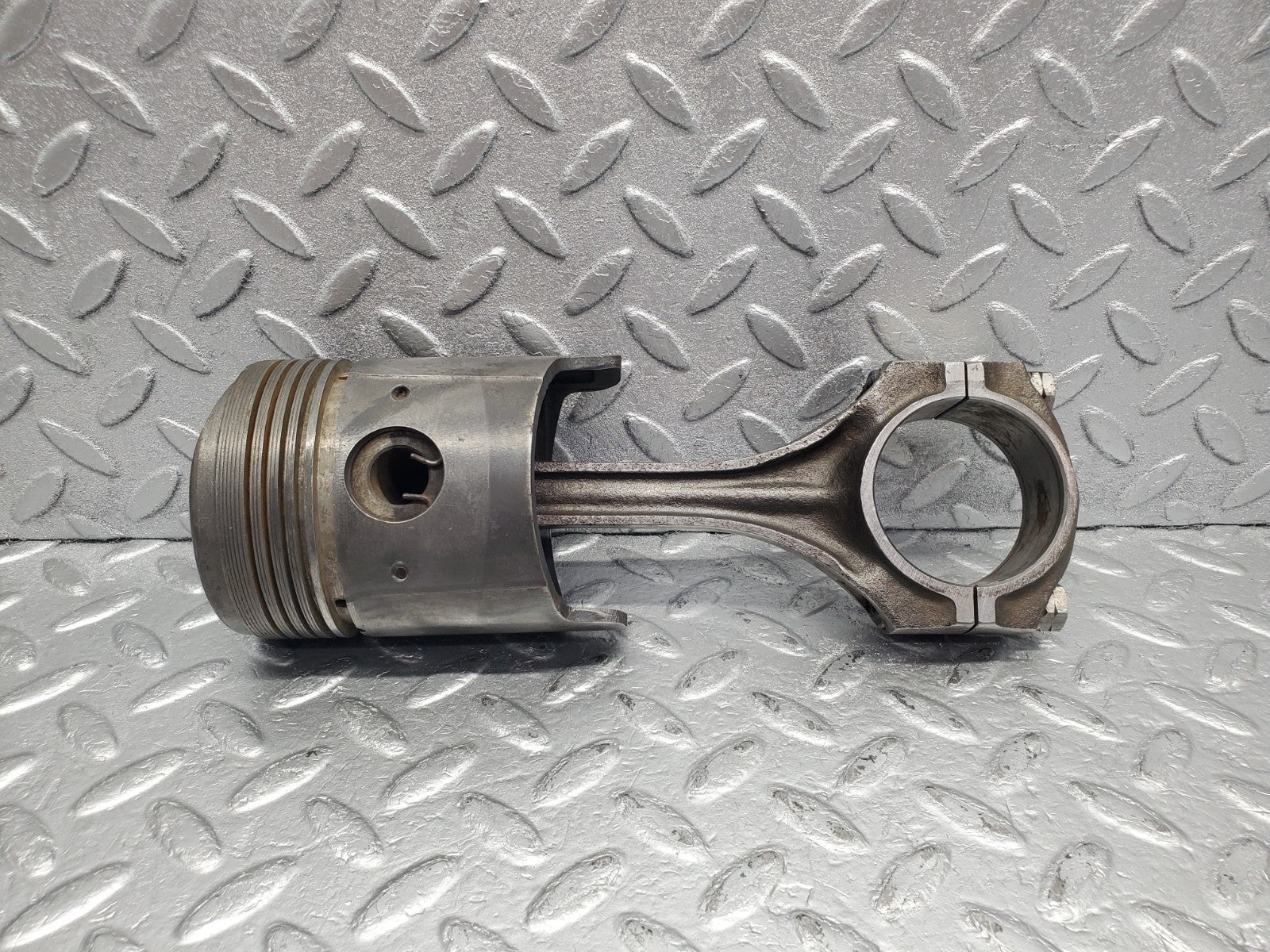 W112 piston with connecting rod used OEM