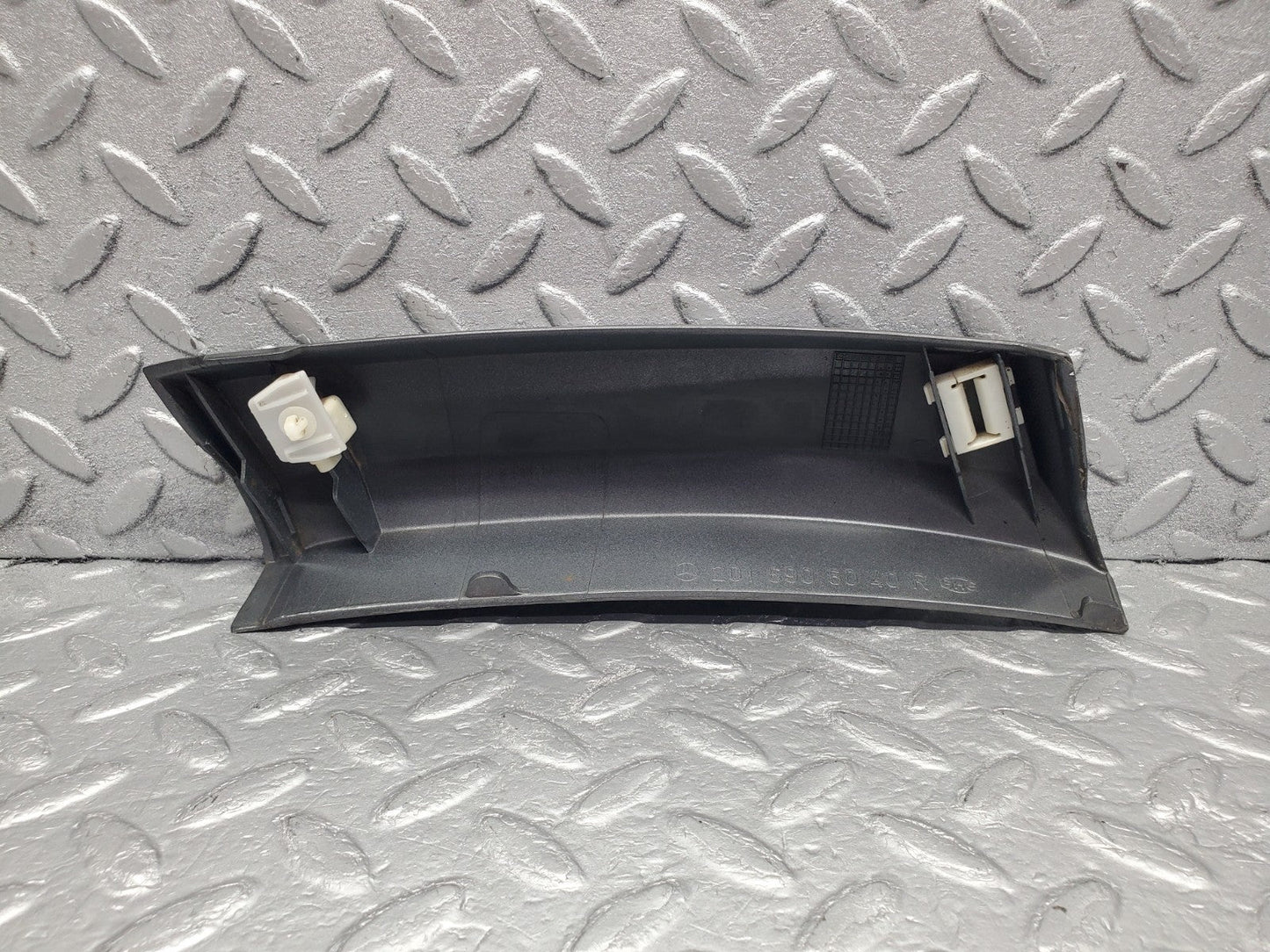 W201 Baby Benz front right fender wing moulding used OEM