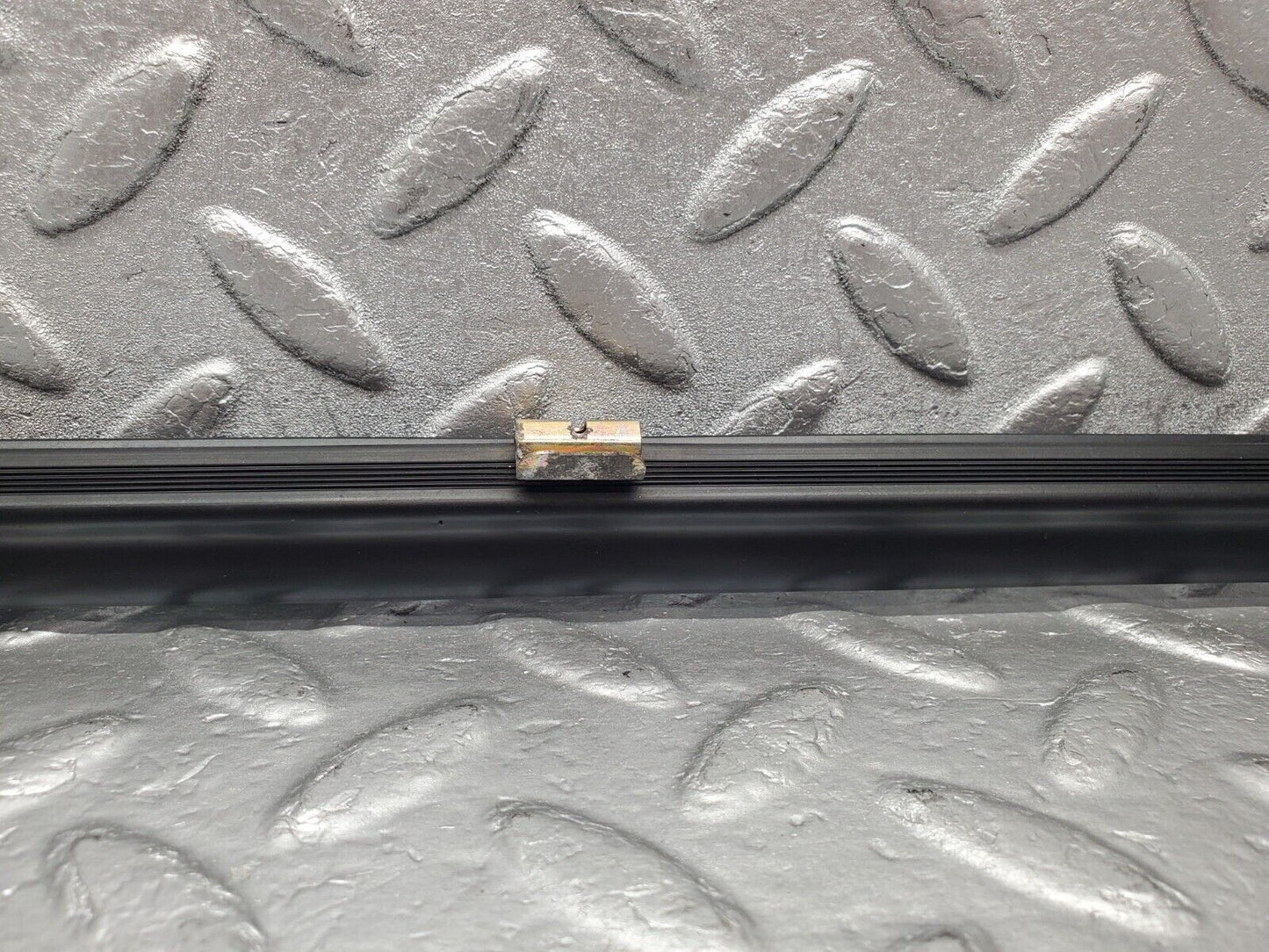 46976 Mercedes-Benz R129 320SL Coupe Left Door Seal Window Weatherstrip
