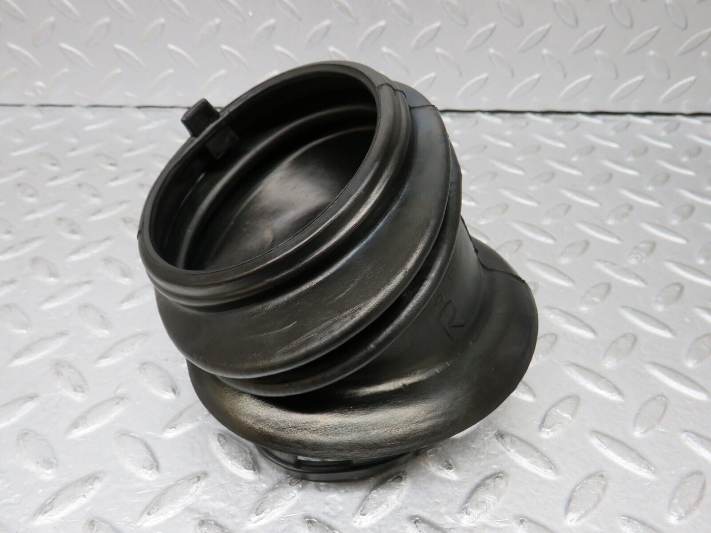 36180 Mercedes-Benz W126 420SE Fuse Box Rubber Grommet 1265450146