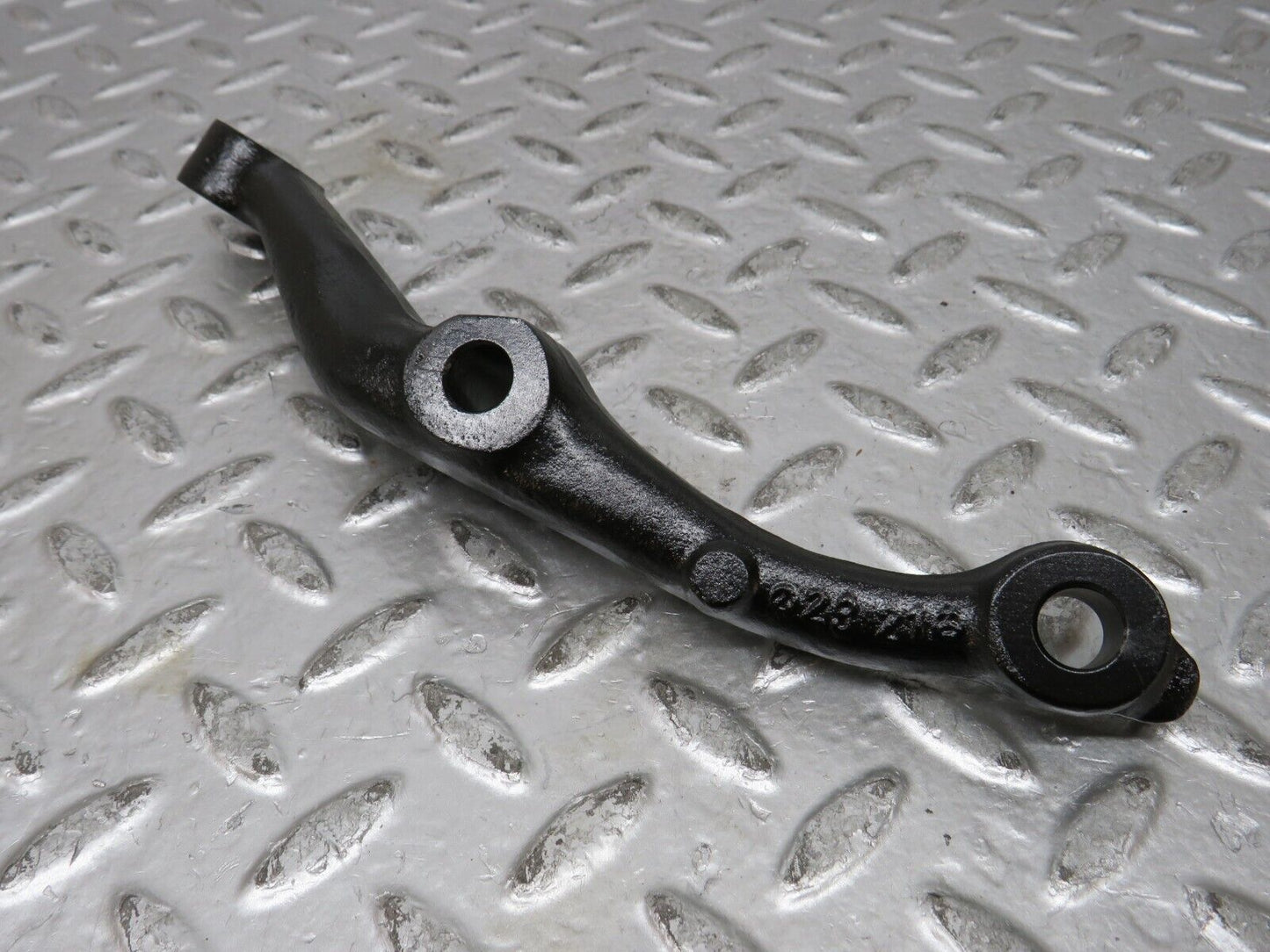 27398 Mercedes-Benz W123 280E Front Axle Steering Arm Right Side