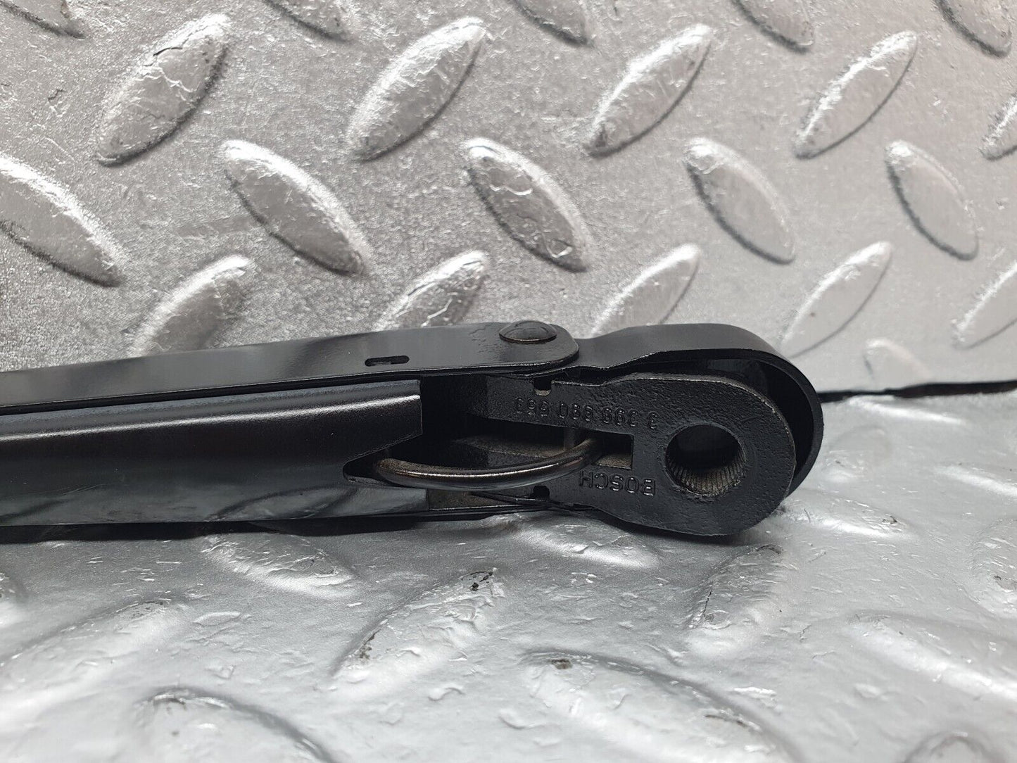 43983 Mercedes-Benz C123 230CE Coupe Wiper Arm Bosch Left Side