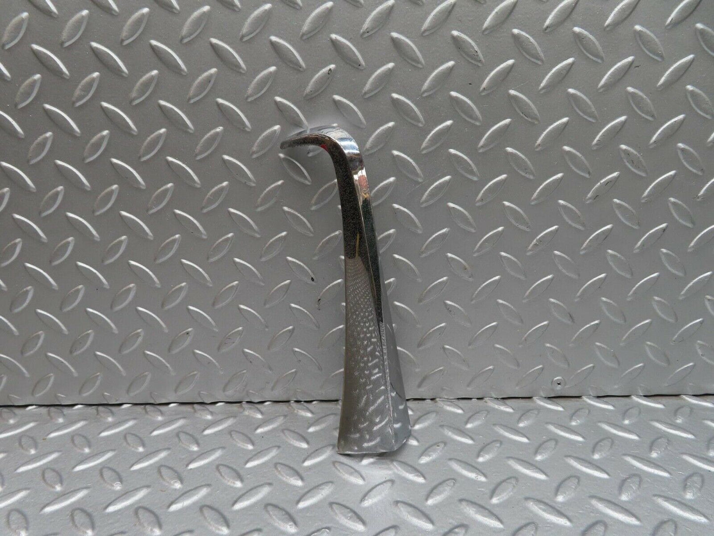 12704 Mercedes-Benz W111 220SE Rear Left Fender Wing Tail Chrome Trim 1116900379