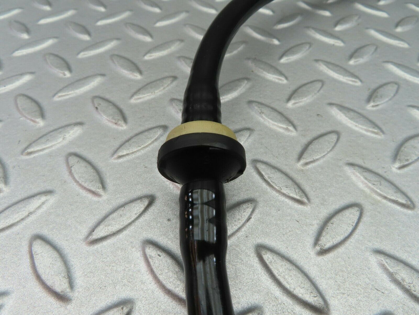 5780 Mercedes-Benz W123 200 Brake Servo Vacuum Pipe
