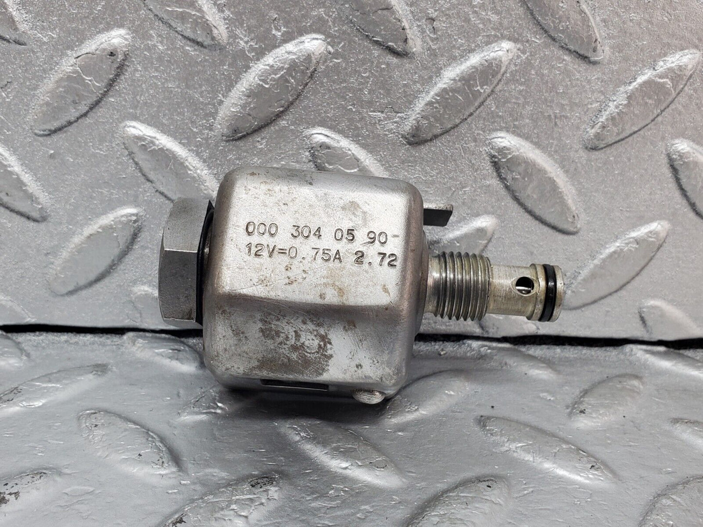 44344 Mercedes-Benz W123 280E Automatic Gearbox Solenoid Valve 0003040590