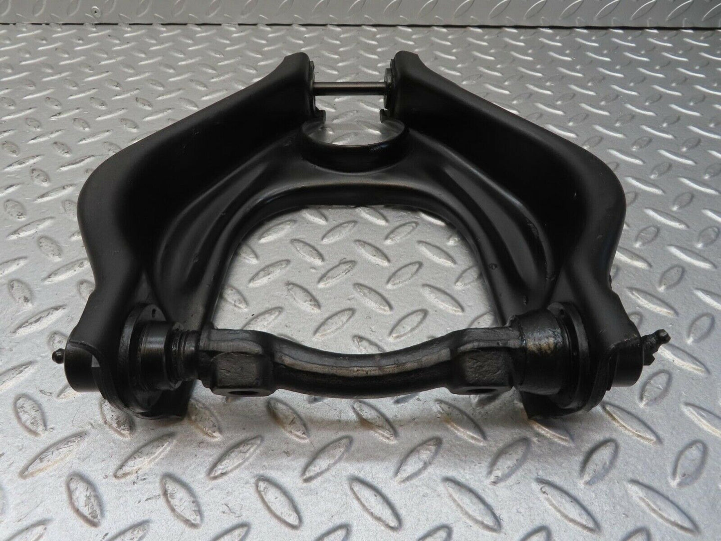 13428 Mercedes-Benz W111 220S Front Left Upper Control Arm