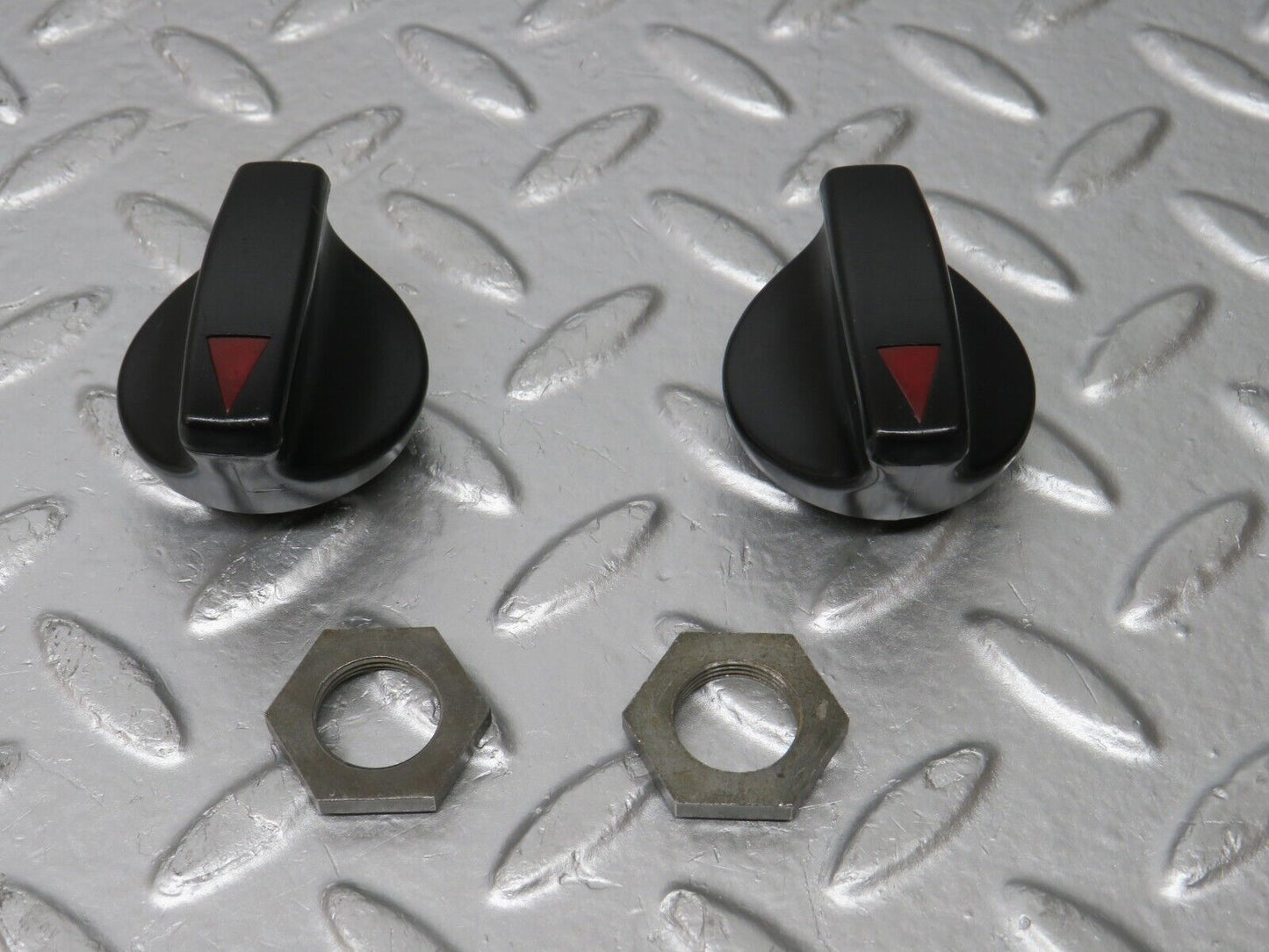 31090 Mercedes-Benz W123 200D Heater Control Knob Set