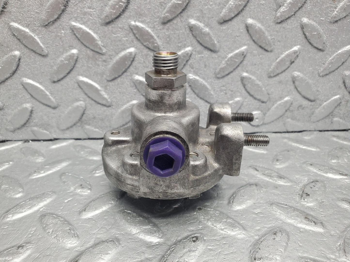 W112 fuel backflow damper regulator used OEM