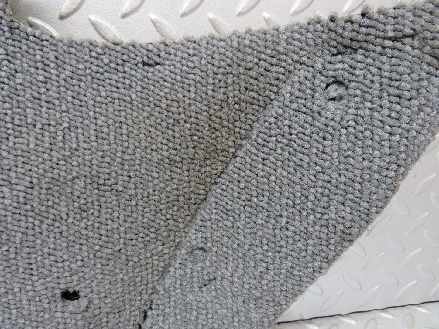 33572 Mercedes-Benz W201 190E 2.0L Centre Console Carpet Right Side Grey