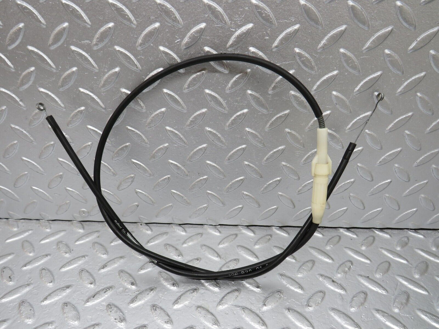 34464 Mercedes-Benz C126 380SEC Coupe Heater Control Cable 1268300131