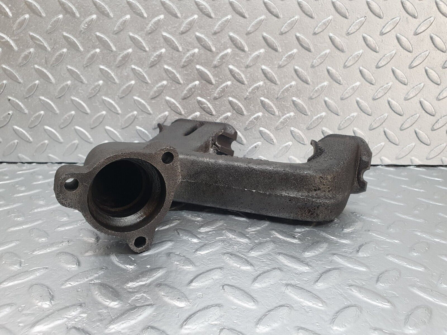 43318 Mercedes-Benz W108 280SE Exhaust Manifold Cylinder 1-3 1291420102