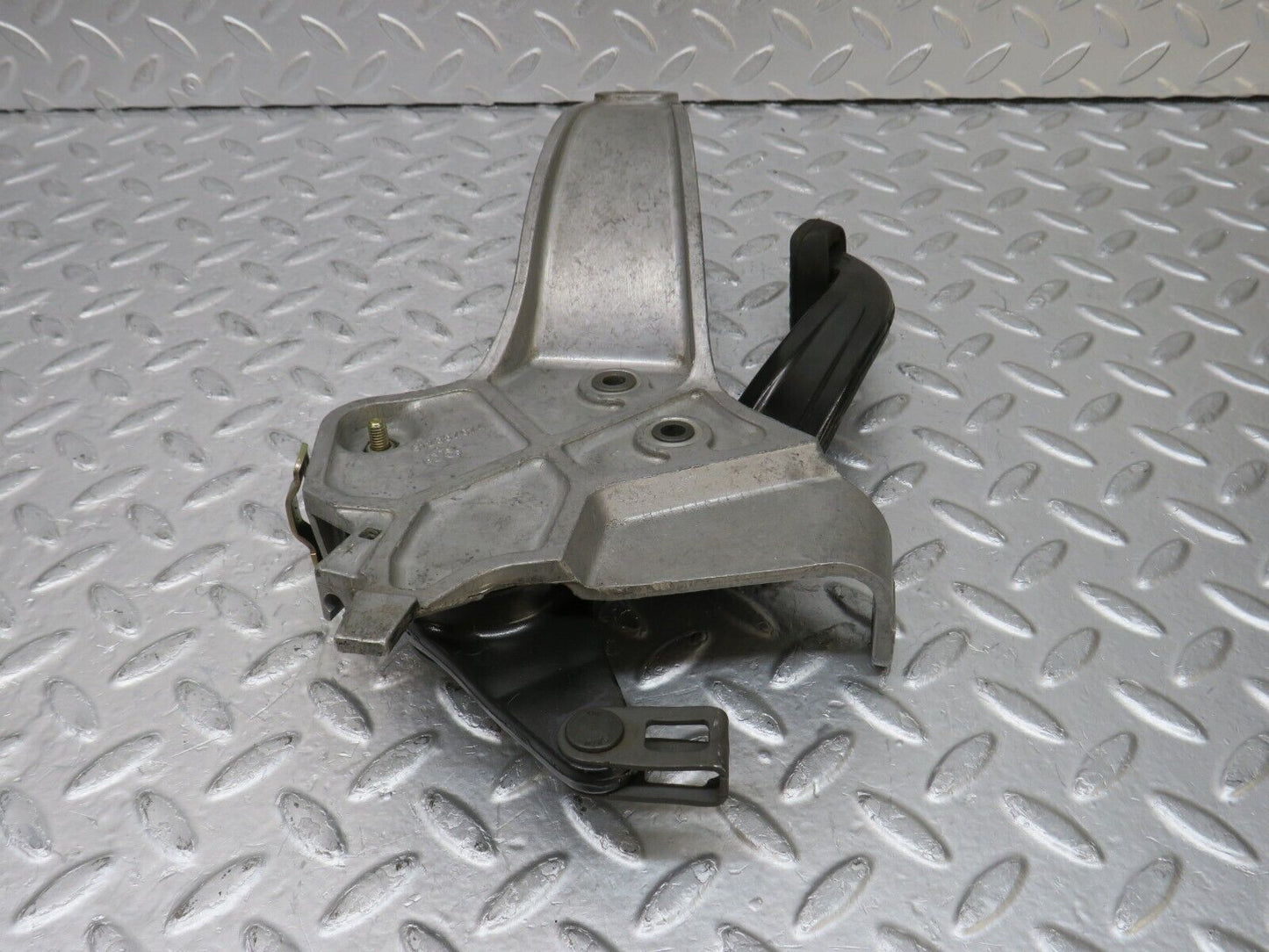 34927 Mercedes-Benz W210 320E Parking Brake Pedal 2024270136 2024270101