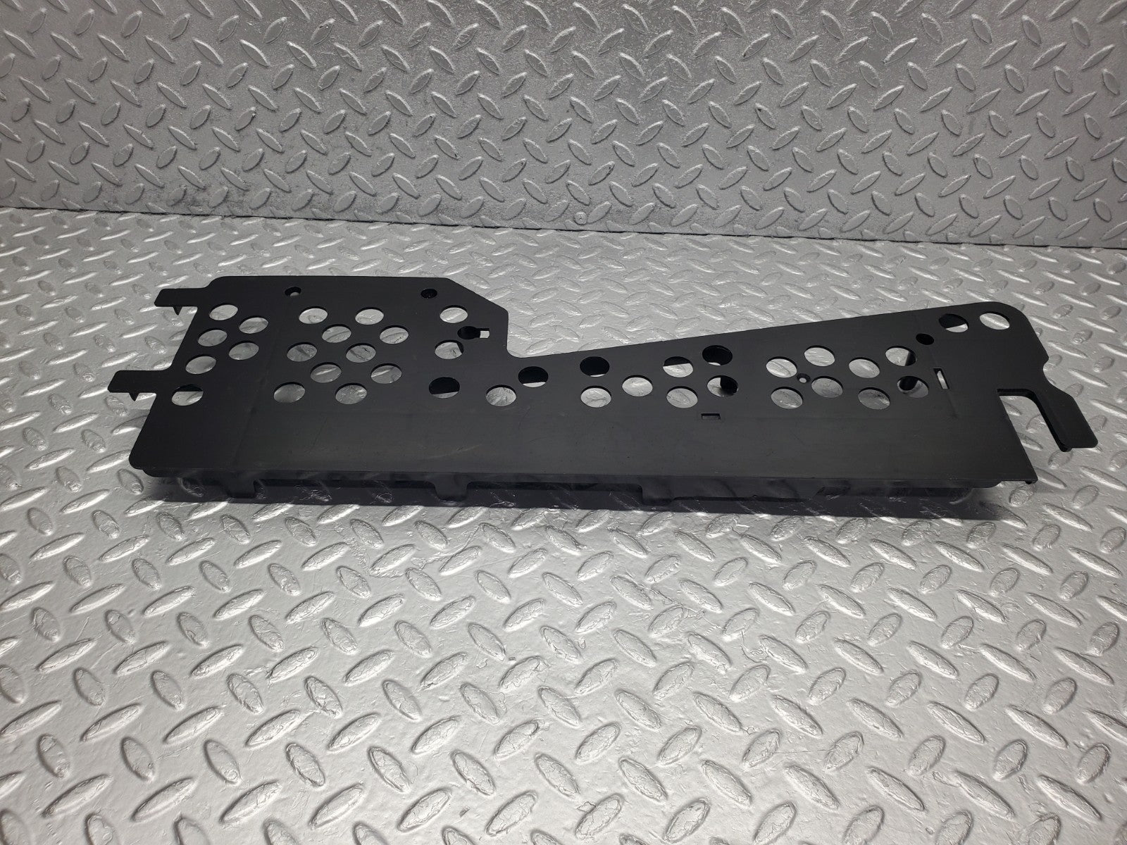 W201 Baby Benz front right cable channel cover used OEM