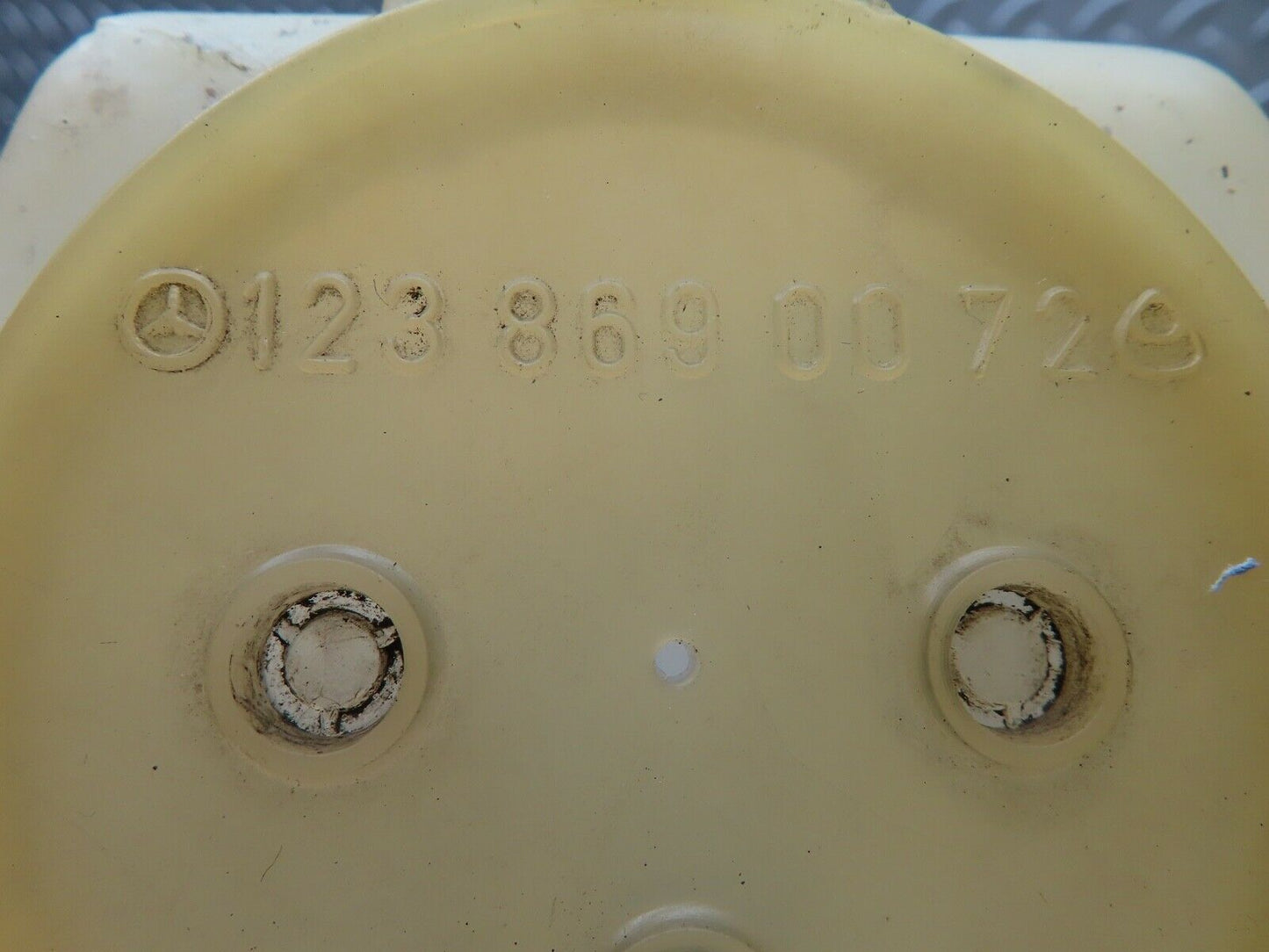 21313 Mercedes-Benz W123 230E Windscreen Washer Fluid Reservoir 1238690720